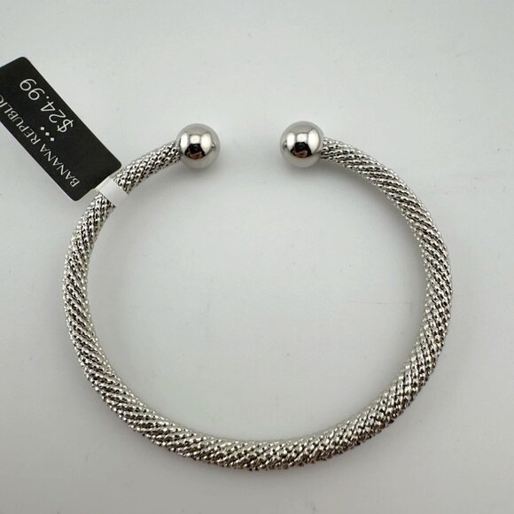 NWT BANANA REPUBLIC Silver tone Ball end Twisted Cable Cuff Bangle Bracelet NWT - Picture 3 of 4